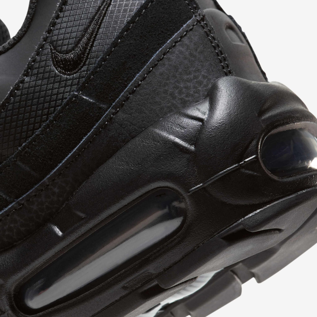 Nike Air Max 95 Trainers Mens Black Low Top Casual Gym Lifestyle Shoes CI3705-001