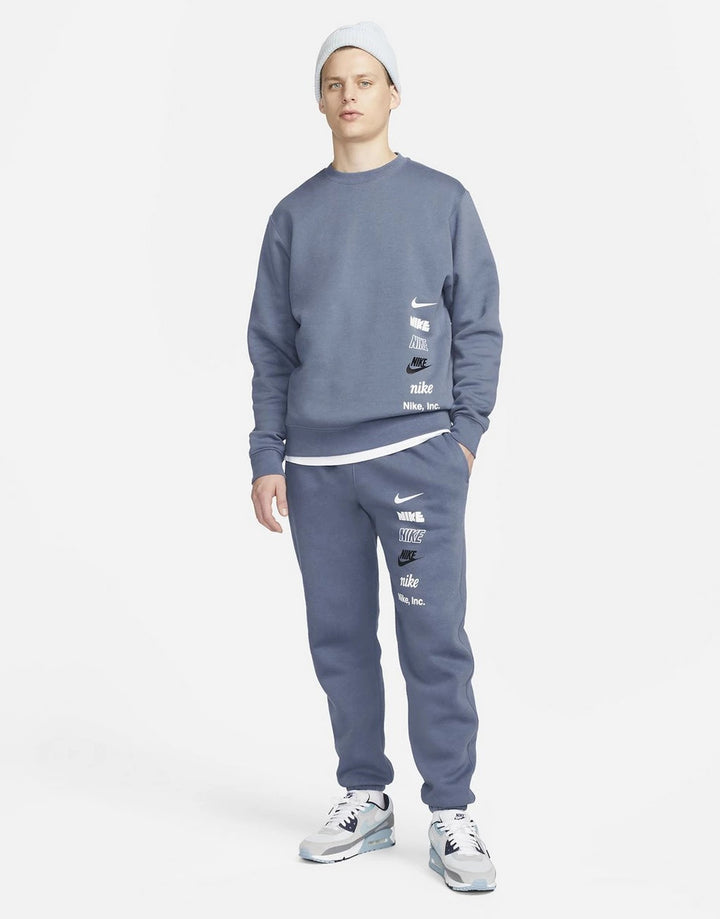 Nike Sportswear Standard Issue Tracksuit - Navy