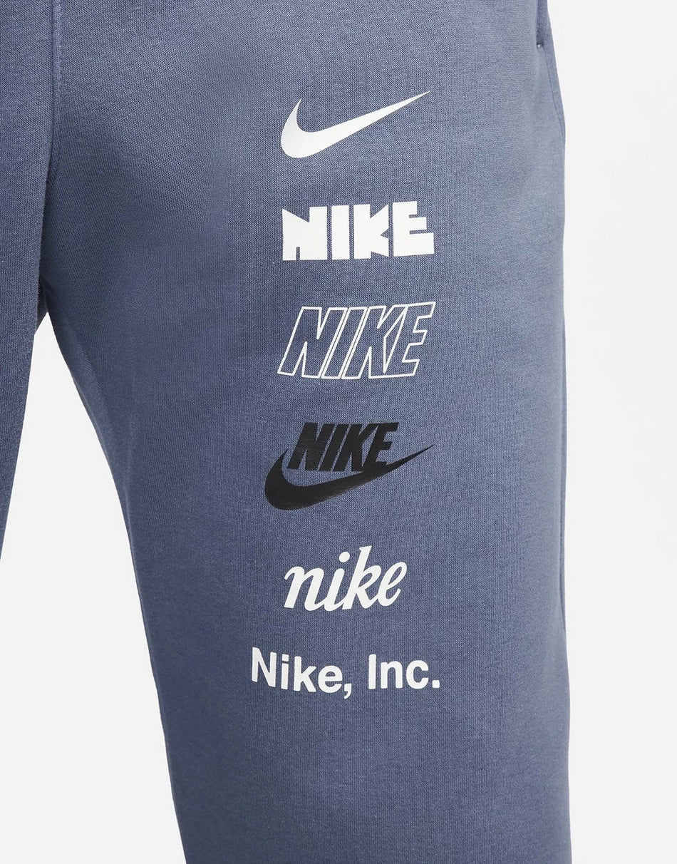 Nike Sportswear Standard Issue Tracksuit - Navy