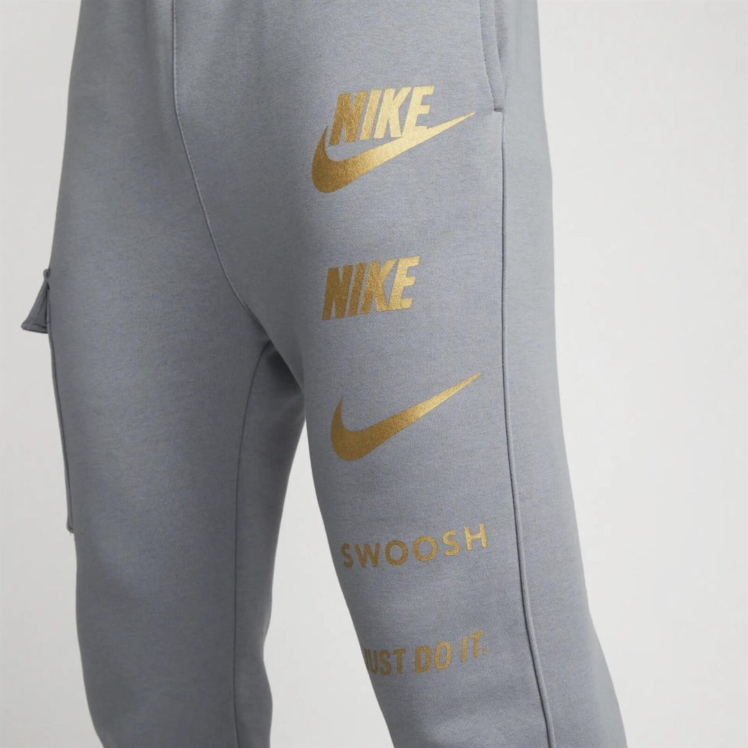 Nike Sportswear Standard Issue Tracksuit