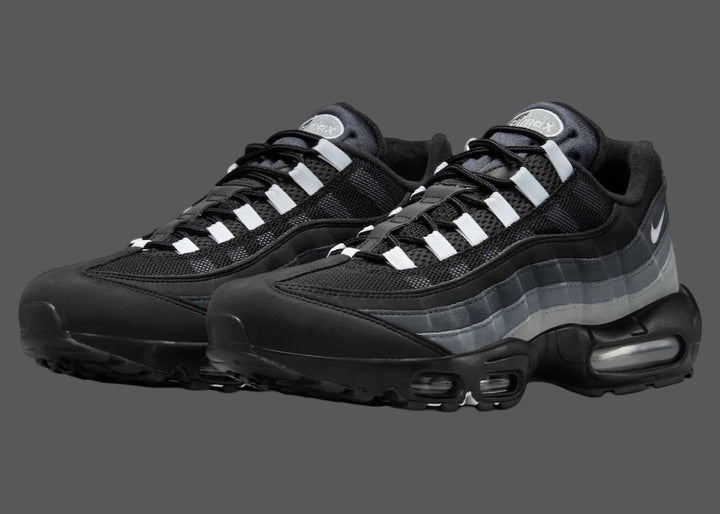 Nike Air Max 95 Trainers Mens Black Grey Gradient Lifestyle Shoes FV4710-003