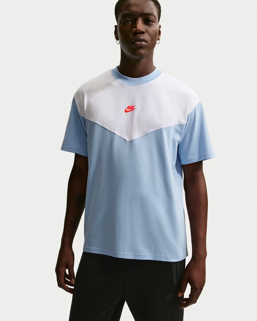 Nike T-Shirt Mens Blue White Sportswear Swoosh
