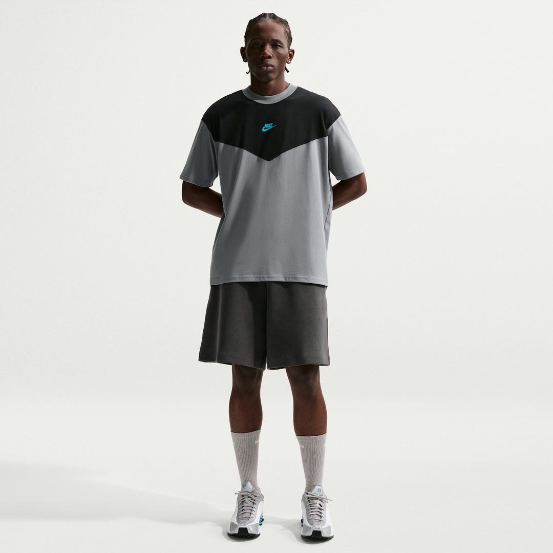 Nike T-Shirt Mens Grey Black Tech Sportswear