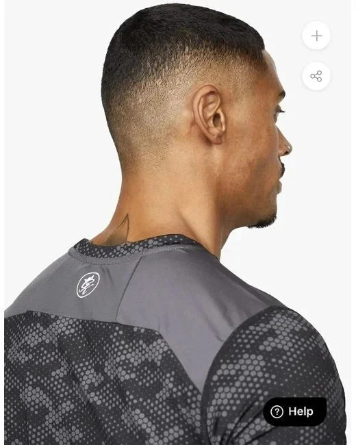 Gym King Men's Black Contrast Camo Panel T Shirt